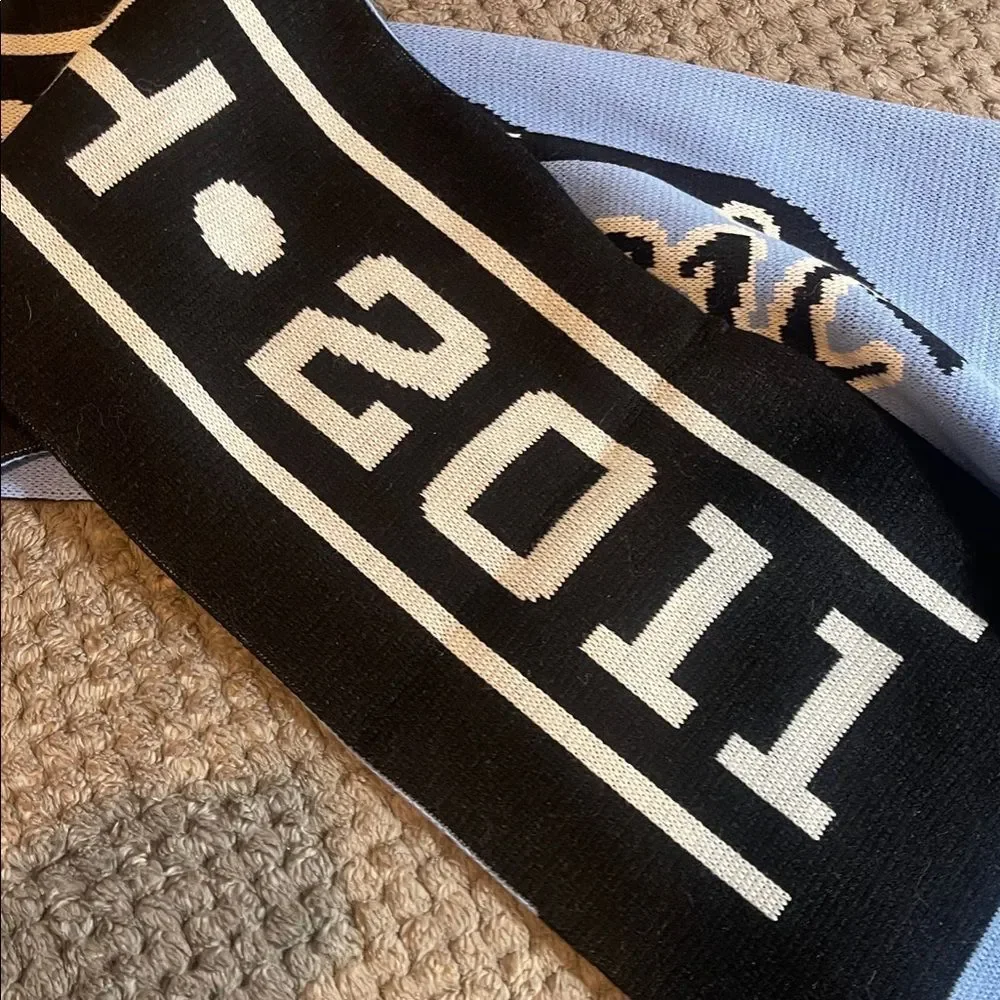 Reebok Pittsburgh 2011 Winter classic scarf
